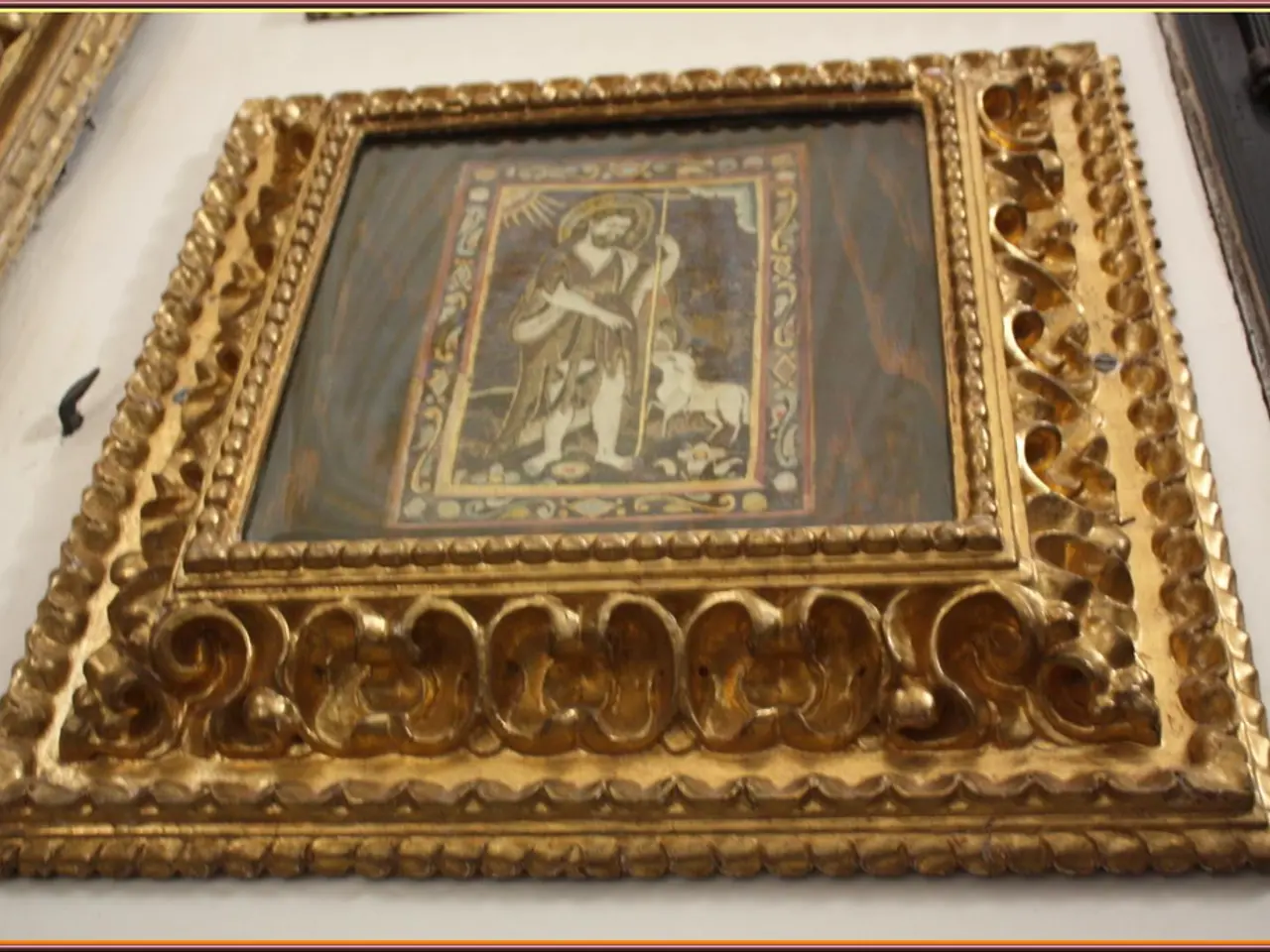 Golddecorations continue in the Oval Office, with Trump now likened to Liberace due to the addition...