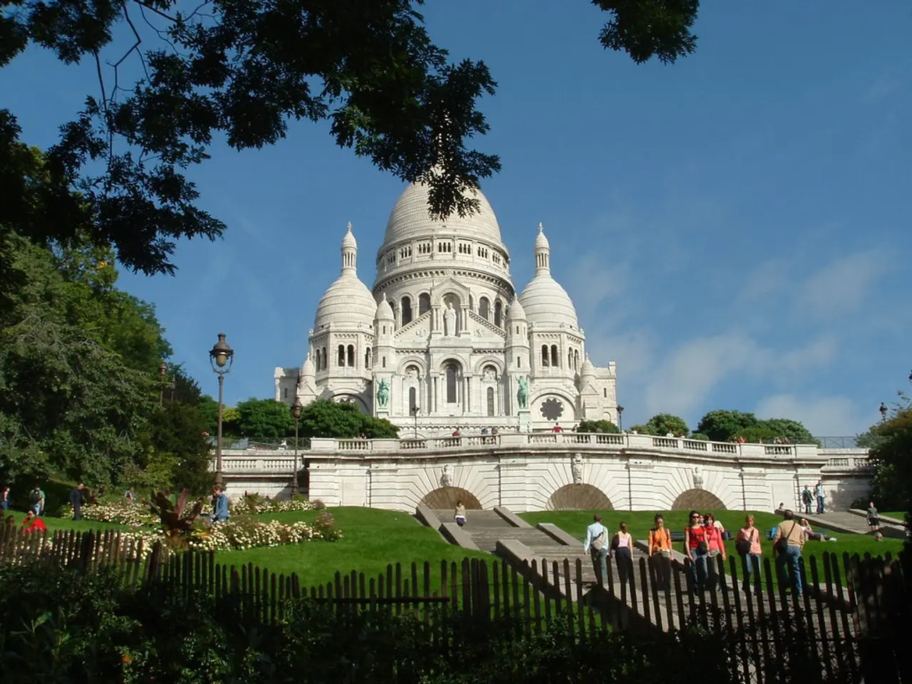 Societal transformations across seasons