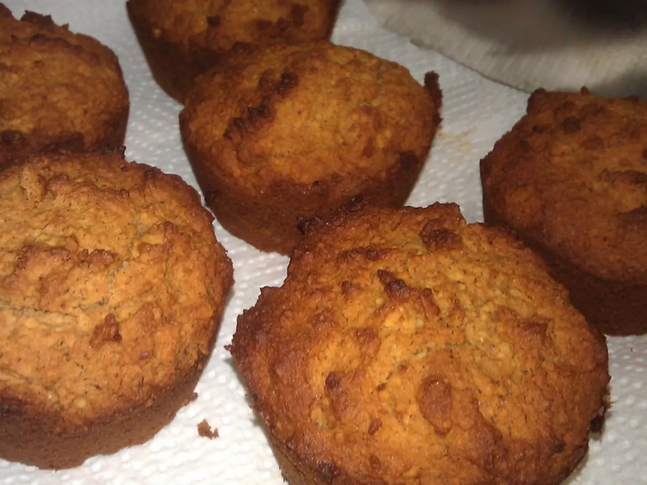 Cookies Crafted to Resemble Barbie Doll Boxes, Complete with Transparent Windows!
