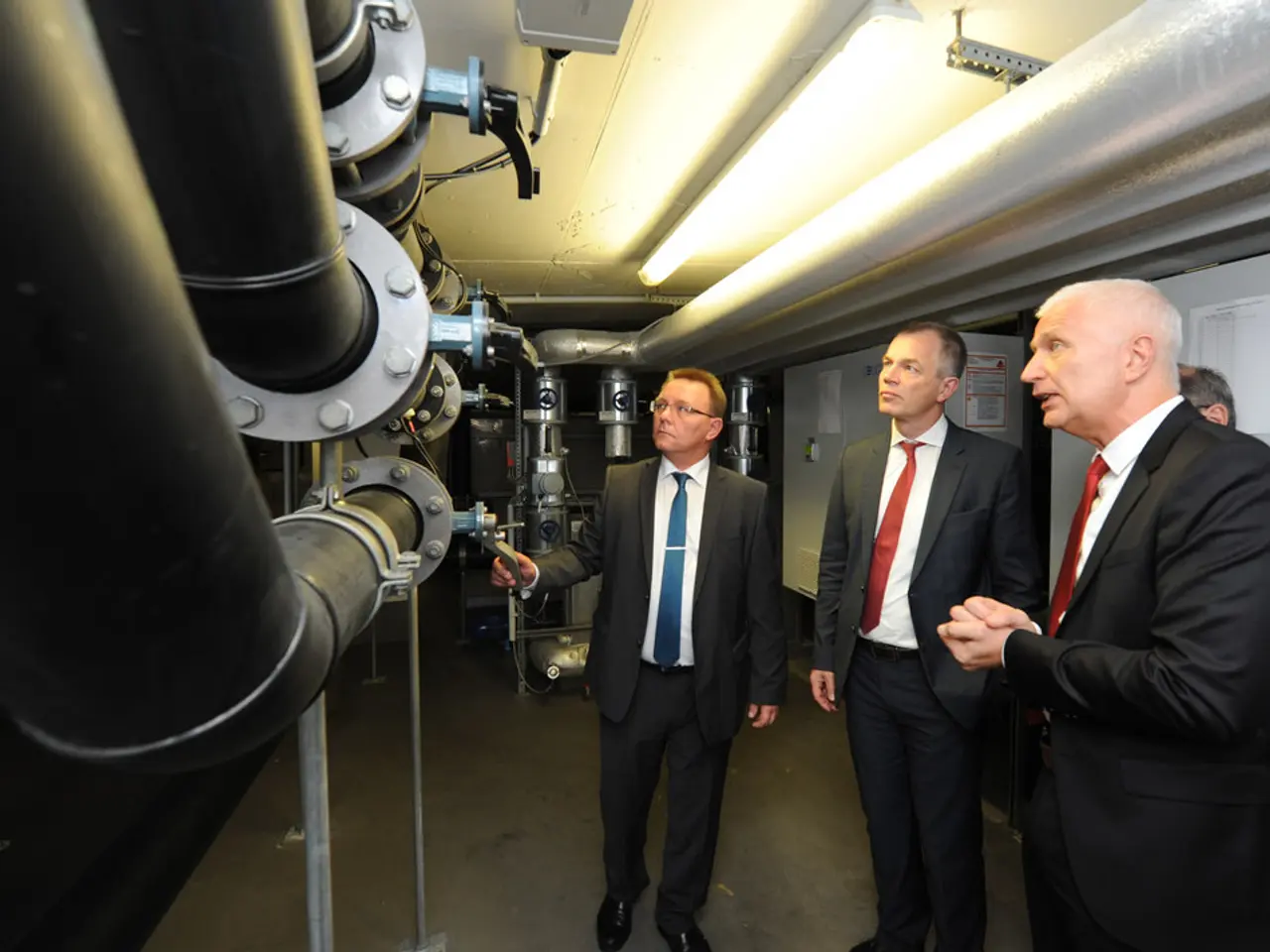 Gas company Petronas aims to acquire authority to prevent risky energy projects, in response to the...