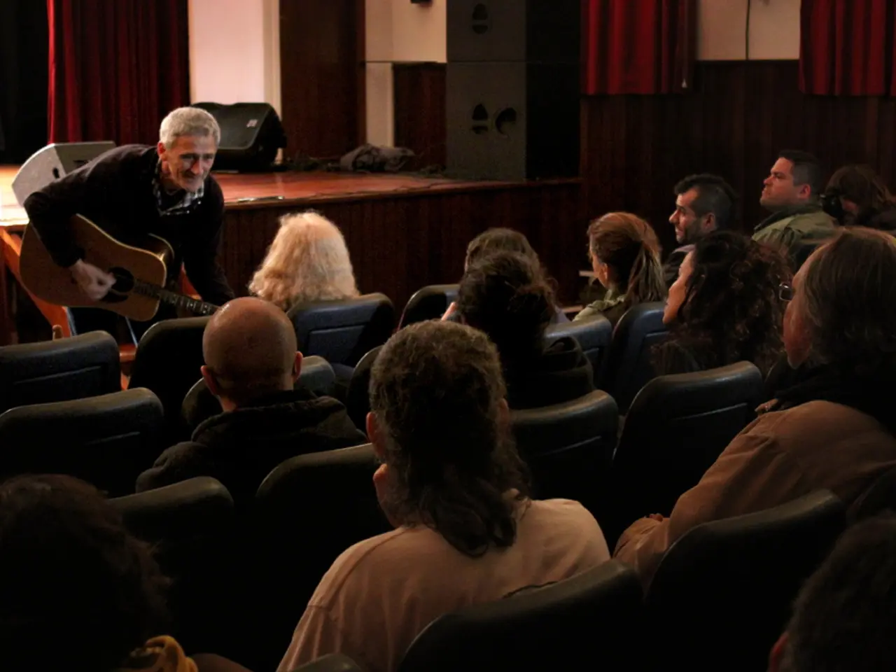 Acted-on television personality Arthur Brauss passes away at the age of 89.