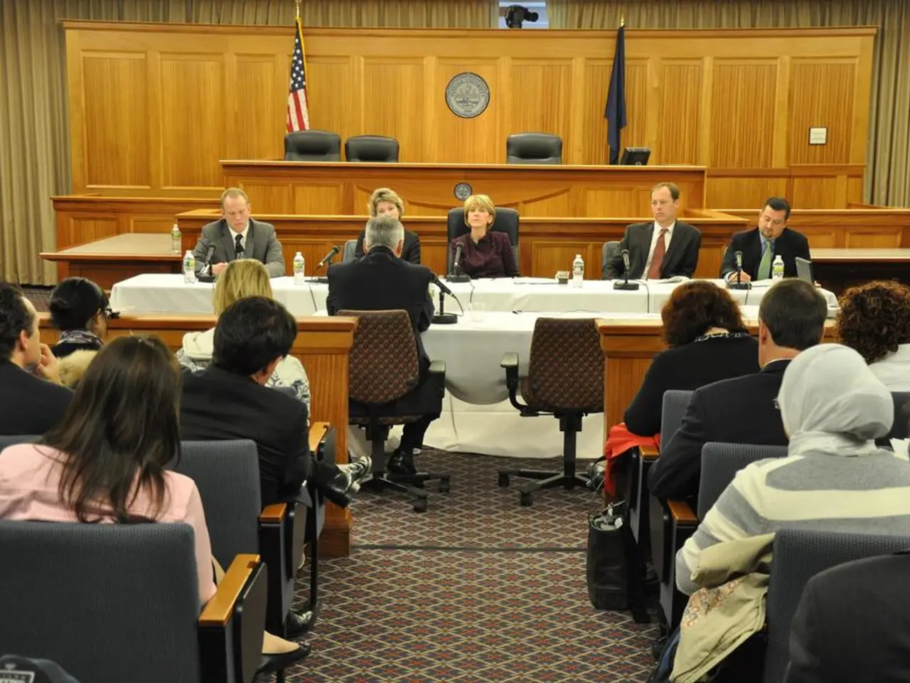 Bosbach and Kubicki are creating an atmosphere at the Bocker Hall.