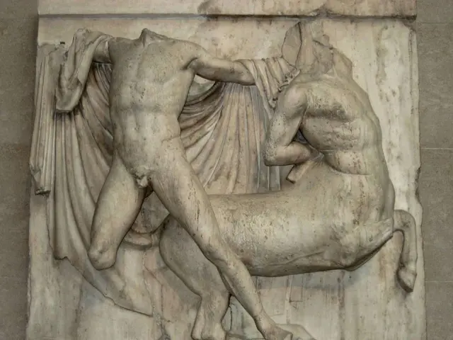 "News Broadcast at WDR between 20:15 and 21:45"