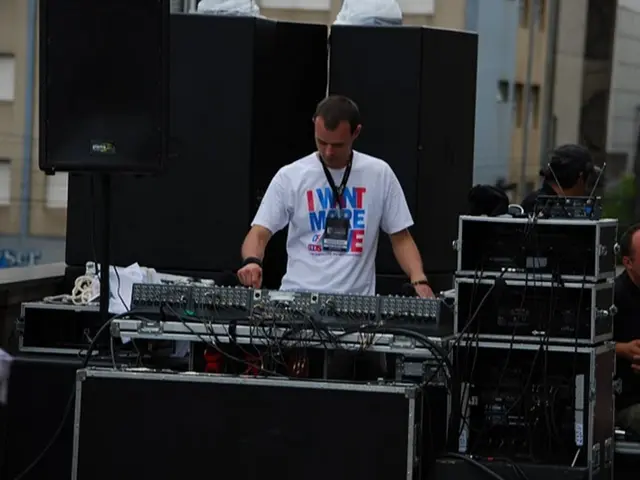 DJ Robin, renowned figure from Majorca, discloses his earnings - earned a stunning 7,900 euros for...