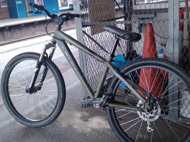 Demands for traffic relief on Lebacher Straße: City district association and ADFC back proposed set...