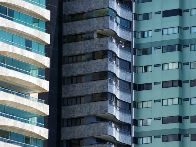 Investment opportunities: Top construction stocks to consider during a market upswing