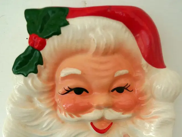 Santa's arrival is scheduled for the 7th of December, according to the announcement.
