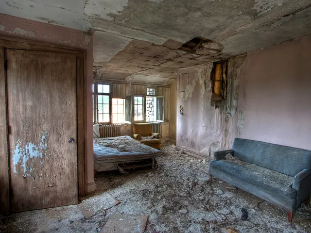 Catastrophic blast rocks Nuremberg apartment building