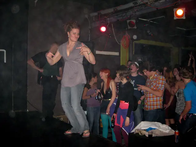 Guinness House first glance reveals Louis Partridge's endeavor to pour the ultimate pint