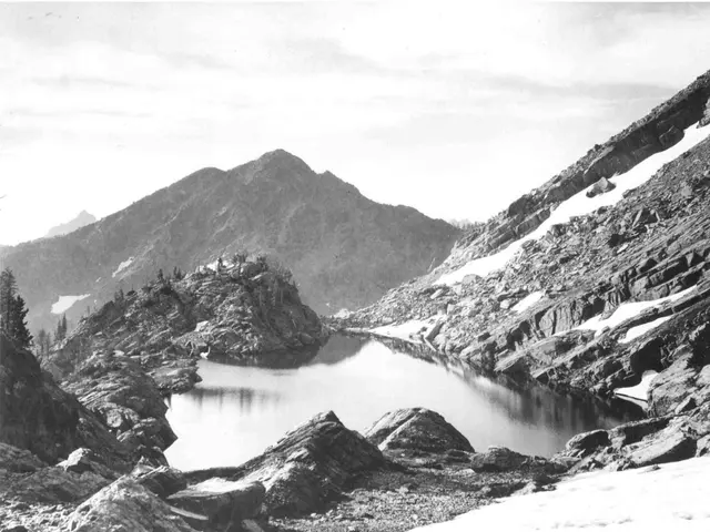 Spectacular Mountain Metropolis in Utah Provides Hiking Paths with Stunning Vistas and Waterfalls