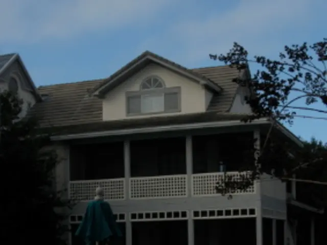 Enjoying summer to the fullest with H2Ovi: the water scooter