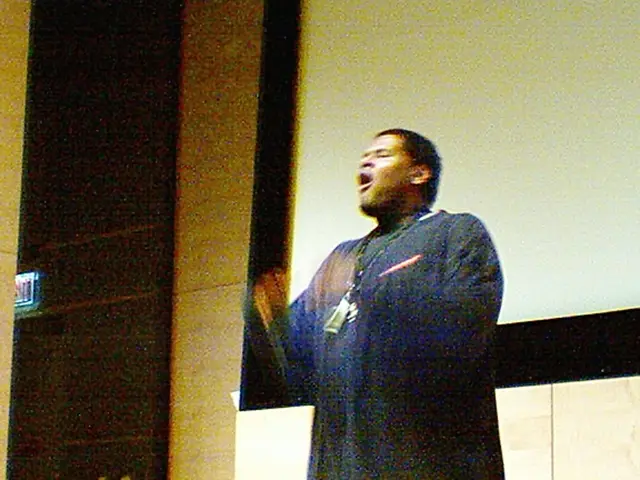 Guide for Linking a Laptop to a Projector via Windows or Mac Operating Systems