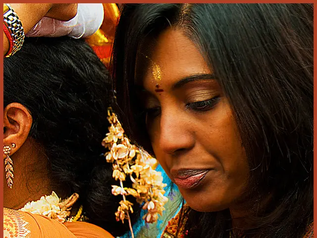 Unidentified pair swipes apparel from sports retailer, photos reveal heists