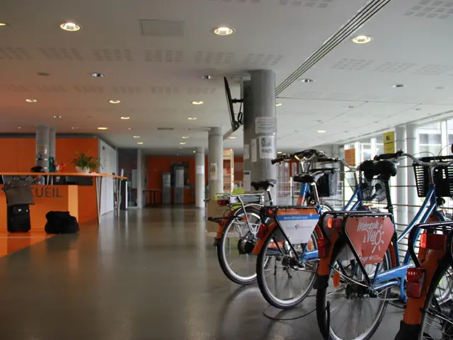 Stolen Bike Ride at Görlitzer Bahnhof: Individual Navigates Station on Stolen Bicycle