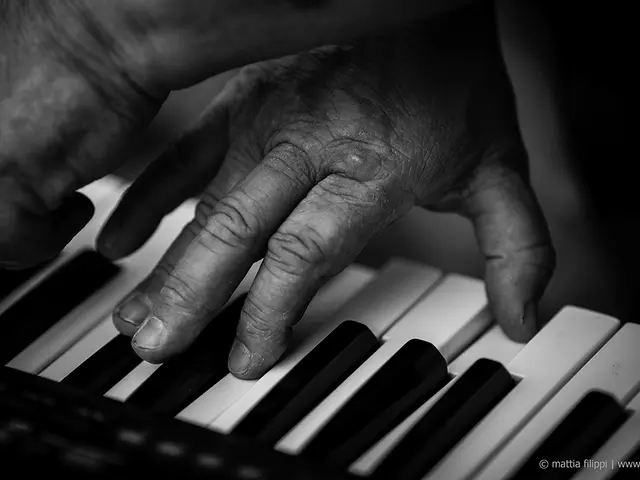 Cat owner astonished as feline demonstrates impressive piano-playing skills.