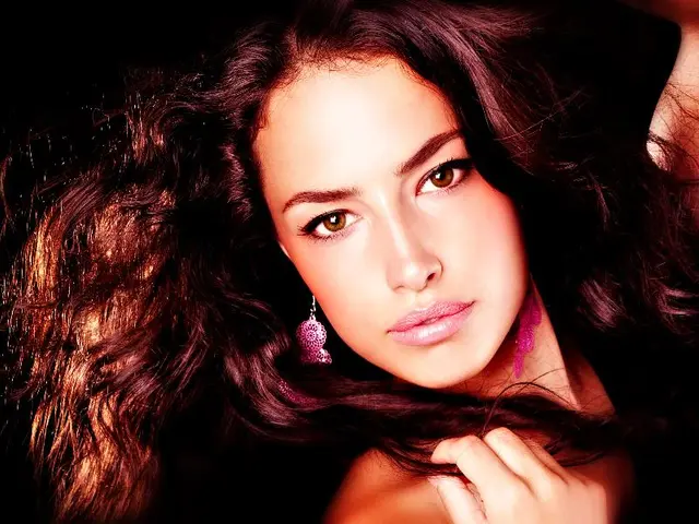 Thieves in Gronau pull off a cunning heist by snatching emergency wristbands