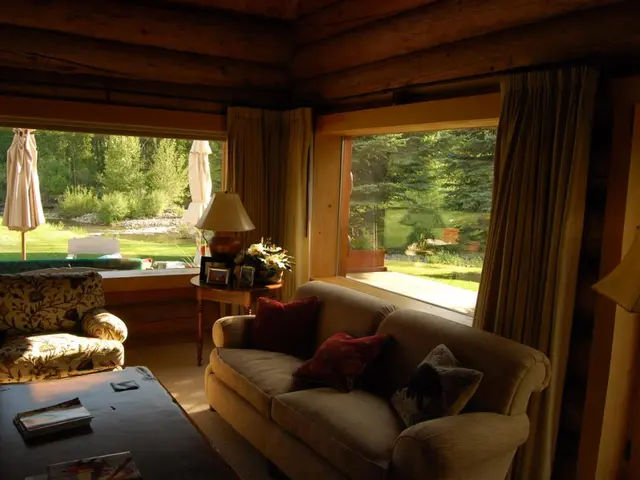 Review of Soulfa Couch: Exceptional Comfort Enhances Casual Living Experience