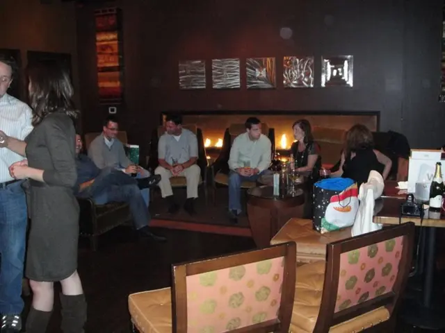 Understanding Conversational Overflow - Strategies for Diplomatically Engaging Those Who Dominate...