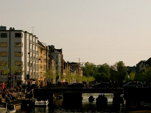 For determining the assistance amount, the following data is utilized: