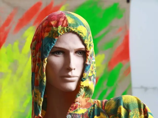 Celebrate the New Year in effortless style with the latest Kanye West hoodie, designed for comfort.