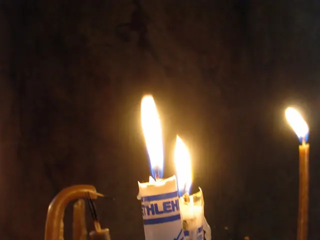 Flame-Free Christmas Candles Discovered: One that Offers a Captivating Radiance for Your Residence