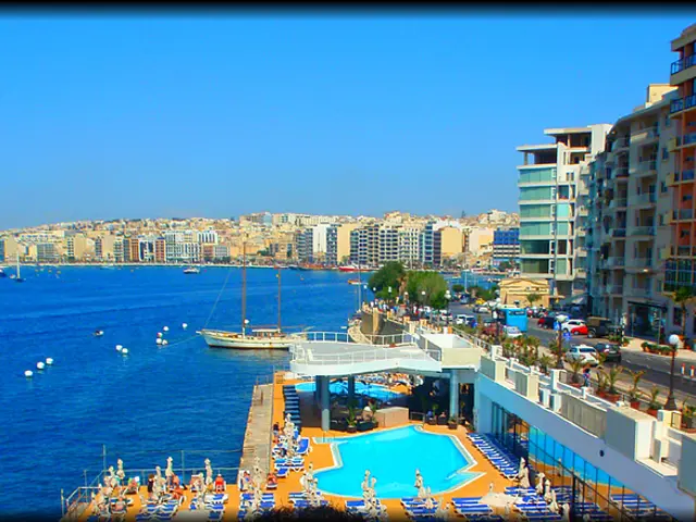 Sea trial of Bluegame's BGM75 powercat: €6.8 million vessel boasting monohull-like qualities