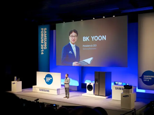 Dorothee Bear donning traditional Wiesn attire: