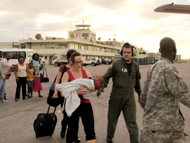 Residents' Petition Criticizes City Commissioner Over Aircraft Sound Levels