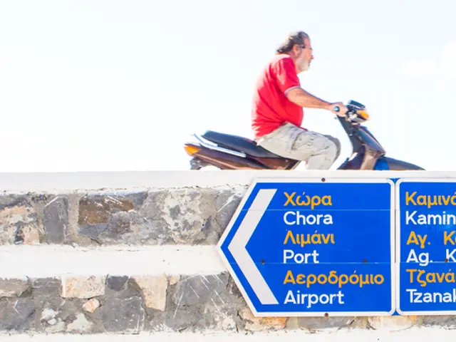 Taxi Operative on Lausward Binge on Nitrous Oxide - Bystanders Notify Authorities - Scuffle,...