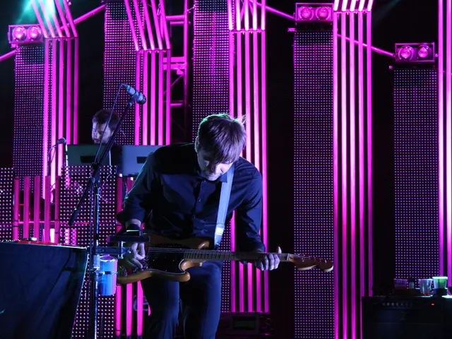 Disco knife assault results in 19-year-old's injury; suspect apprehended