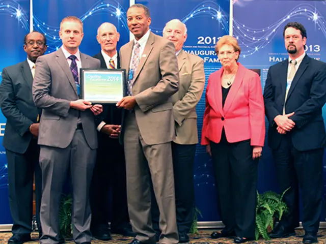 Guide for Retirees and Government Workers on Estate Planning with Revocable Living Trusts