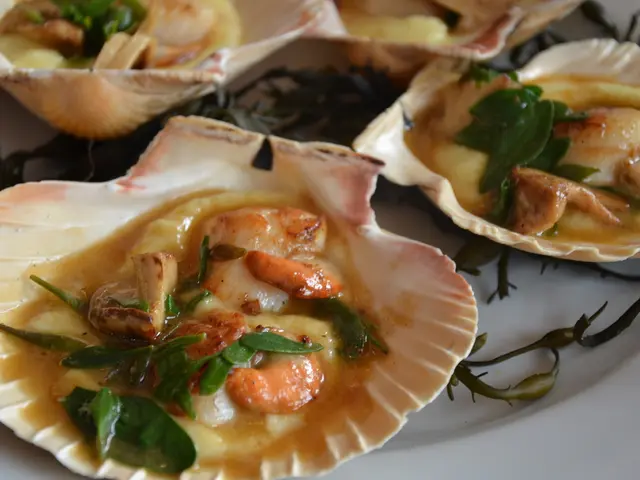 Swift Cheesy Taco-Filled Pasta Shells Cooked in 40 Minutes