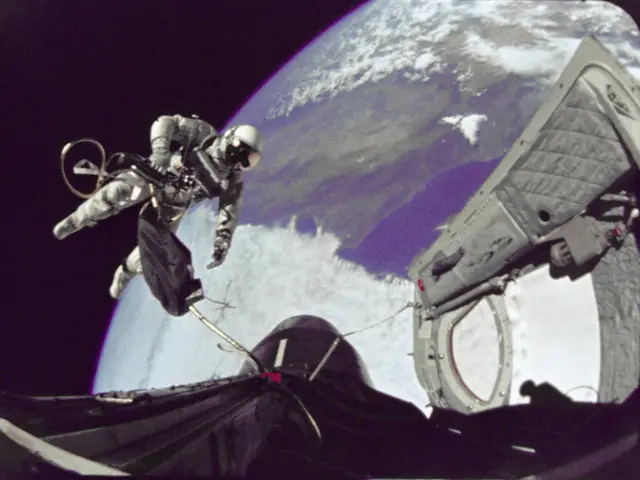 Stunning footage reveals astronaut capturing elusive, breathtaking pink aurora resembling a...