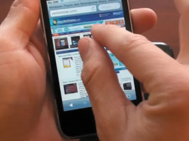 Work phones issued by HSBC now prohibit text messaging, according to a recent report.