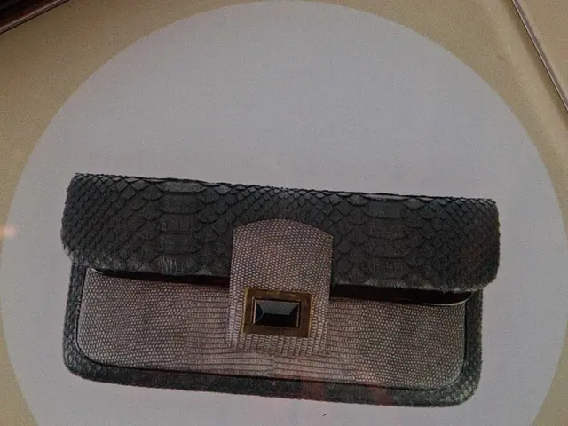 Dubai instilled a pursuit of exceptionalism in a Ukrainian immigrant, according to their account.