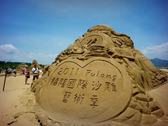 Display: Eleanor Mahin Thorp Art Showcase: Bend of the Southern Cross Revealed