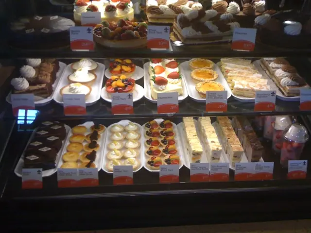 Efficiently Arranging Your Kitchen Pans: 4 Strategies and Useful Storage Accessories