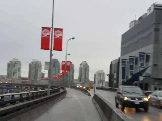 Sunday traffic controls at the Polish-Hungarian border, specifically in the Sorpesee region
