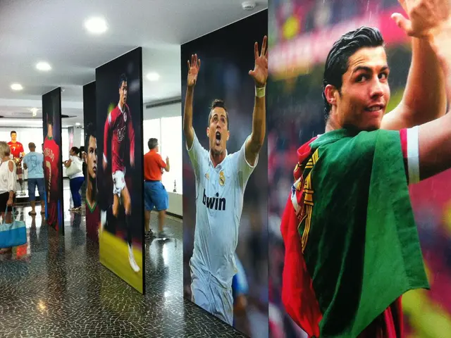 Manuel Neuer, Bayern's celebrated goalkeeper, makes an appearance at Uni-Halle