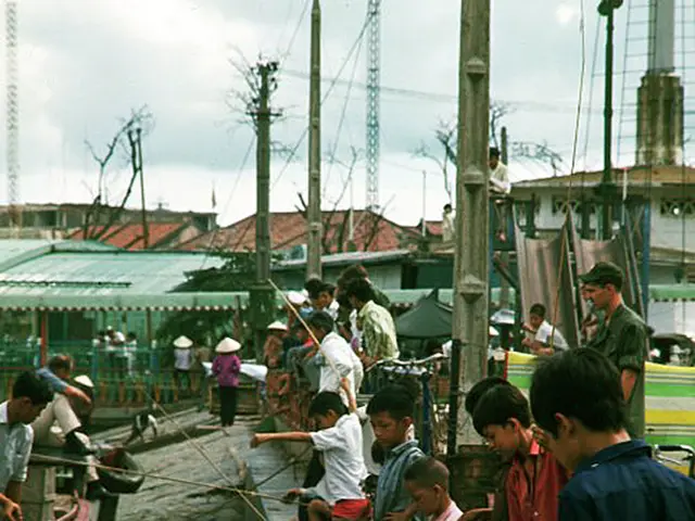 Travelers at the airport are lacking access to water.
