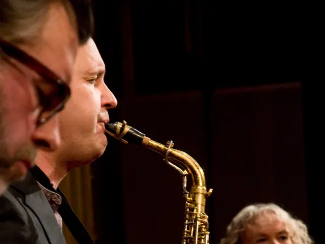 Linking Melodies: A Deep Exploration of Jazz Music