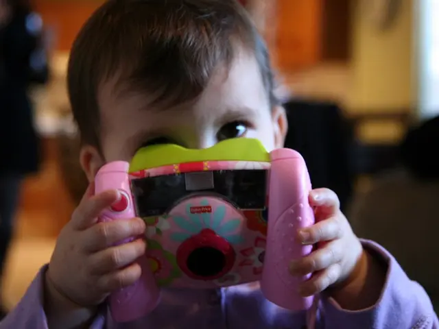 Angel discovers the knack for snapping fingers