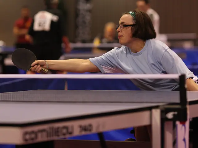 Jessica Alba dons Ralph Lauren attire at U.S. Open Finals Weekend, exuding sophistication.