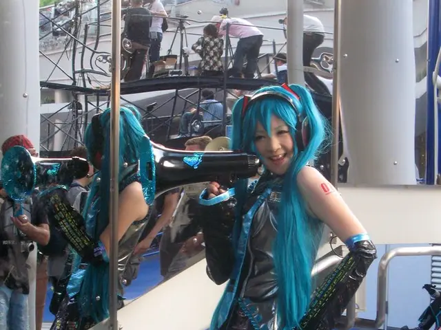 Crooks masquerade as telecom company, executing thefts