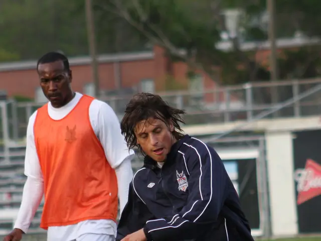 Disharmony surfaces between Matthew and Hoeneß