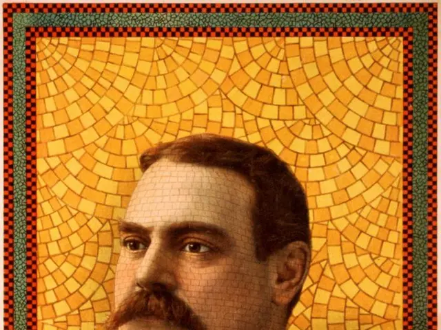 Intrigued homeowners confront uninvited intruder