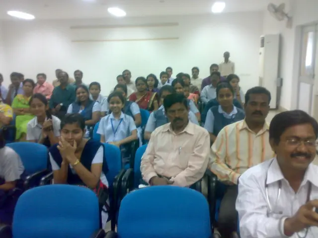 Infrared Heating Cabins: Their Functions and 6 Wellness Advantages