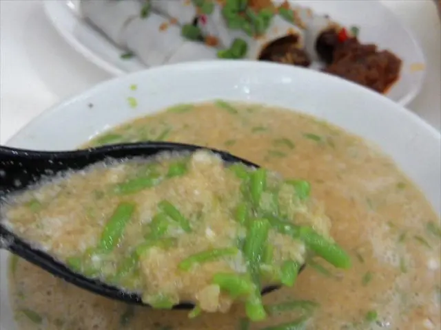 Cleaning Solution for Your Cast-Iron Skillet Can Be Found in Your Kitchen Cabinet