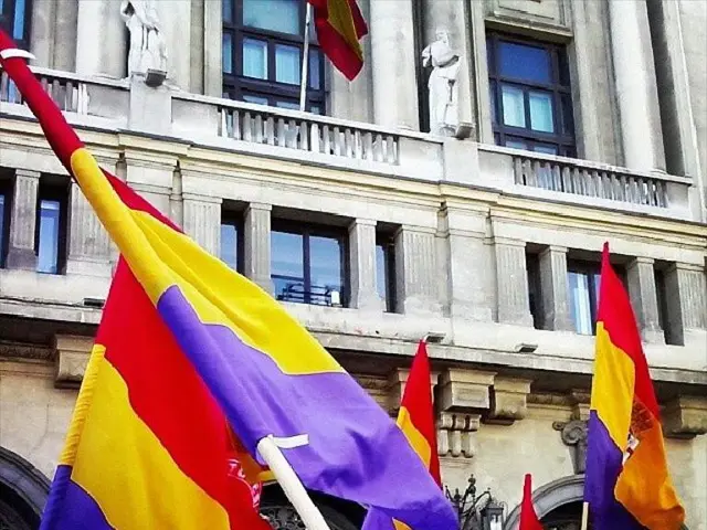 Defenders of Ukraine recapture Zarichne, a town in Donetsk Oblast, as depicted in footage