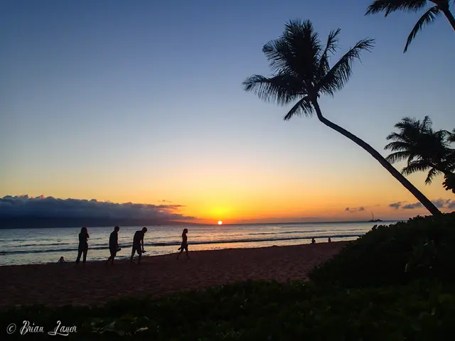 Experiencing a Shorter Work Week: An Inside Look at a 4-Day Work Schedule's Impact